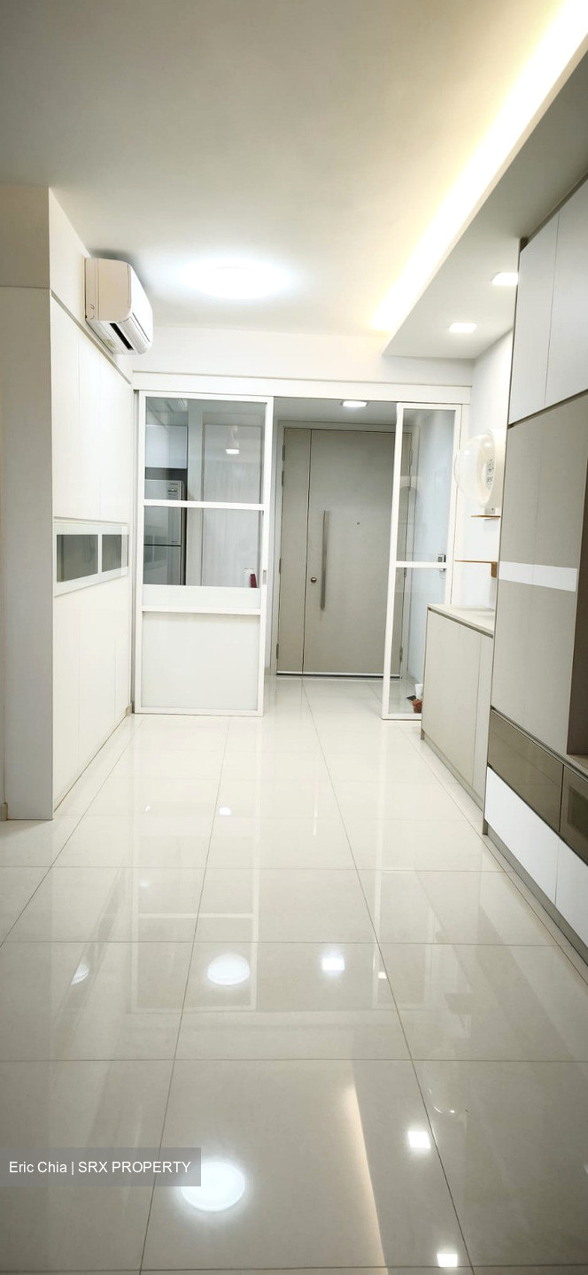 Prive (D19), Condominium #619683211